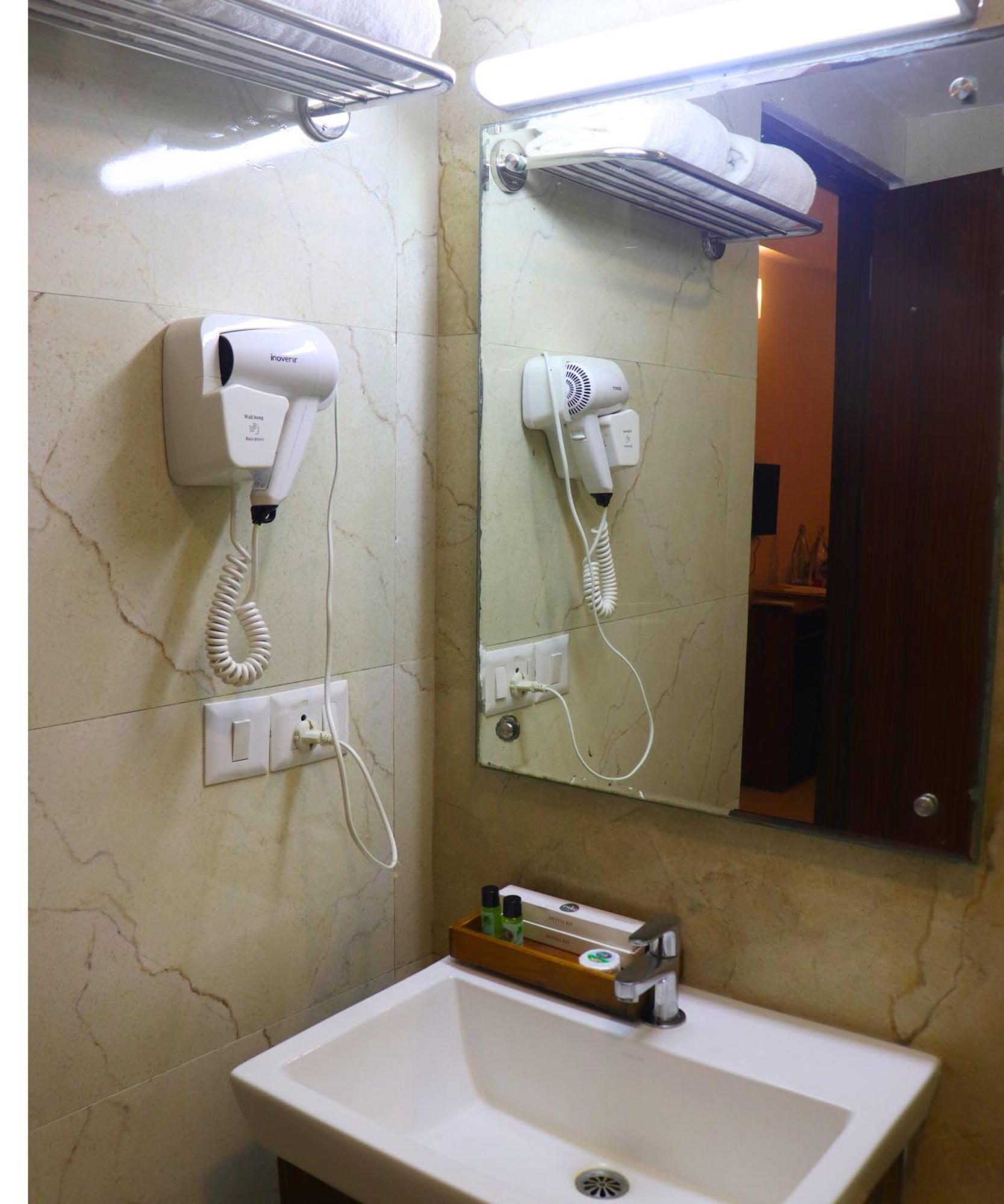 Niko Hotels Kochi Kültér fotó